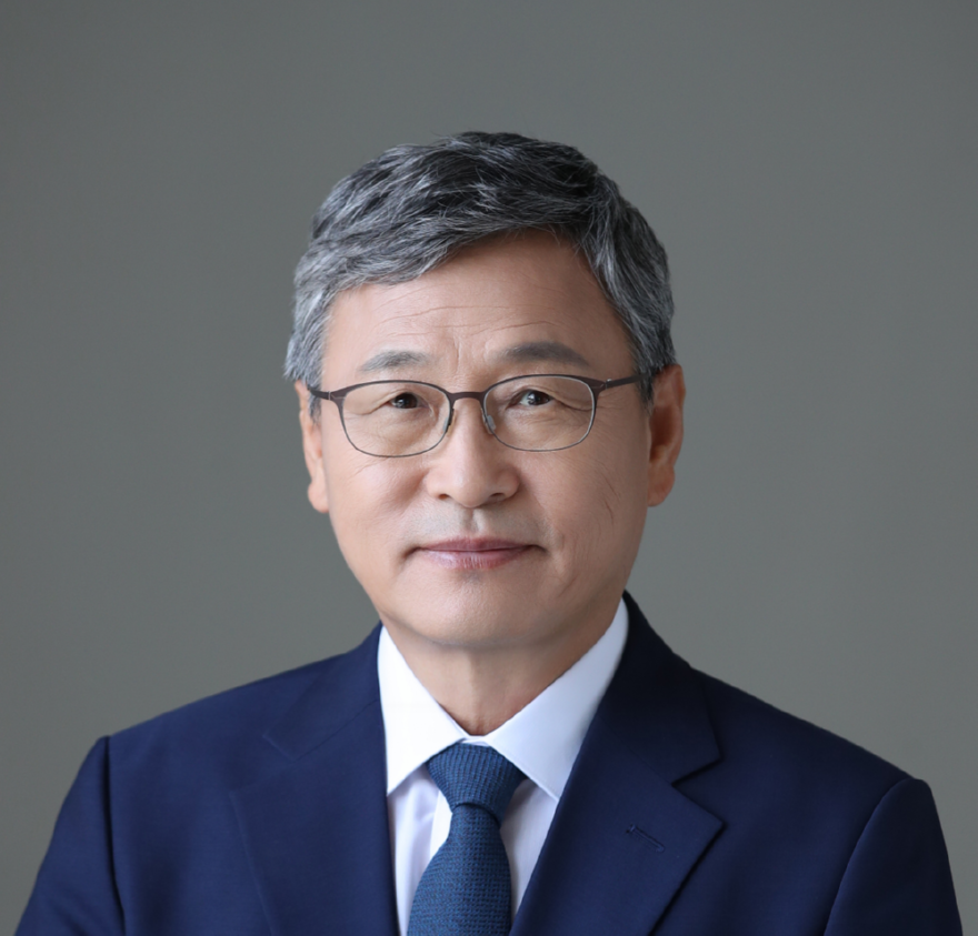 정근식뉴1.png